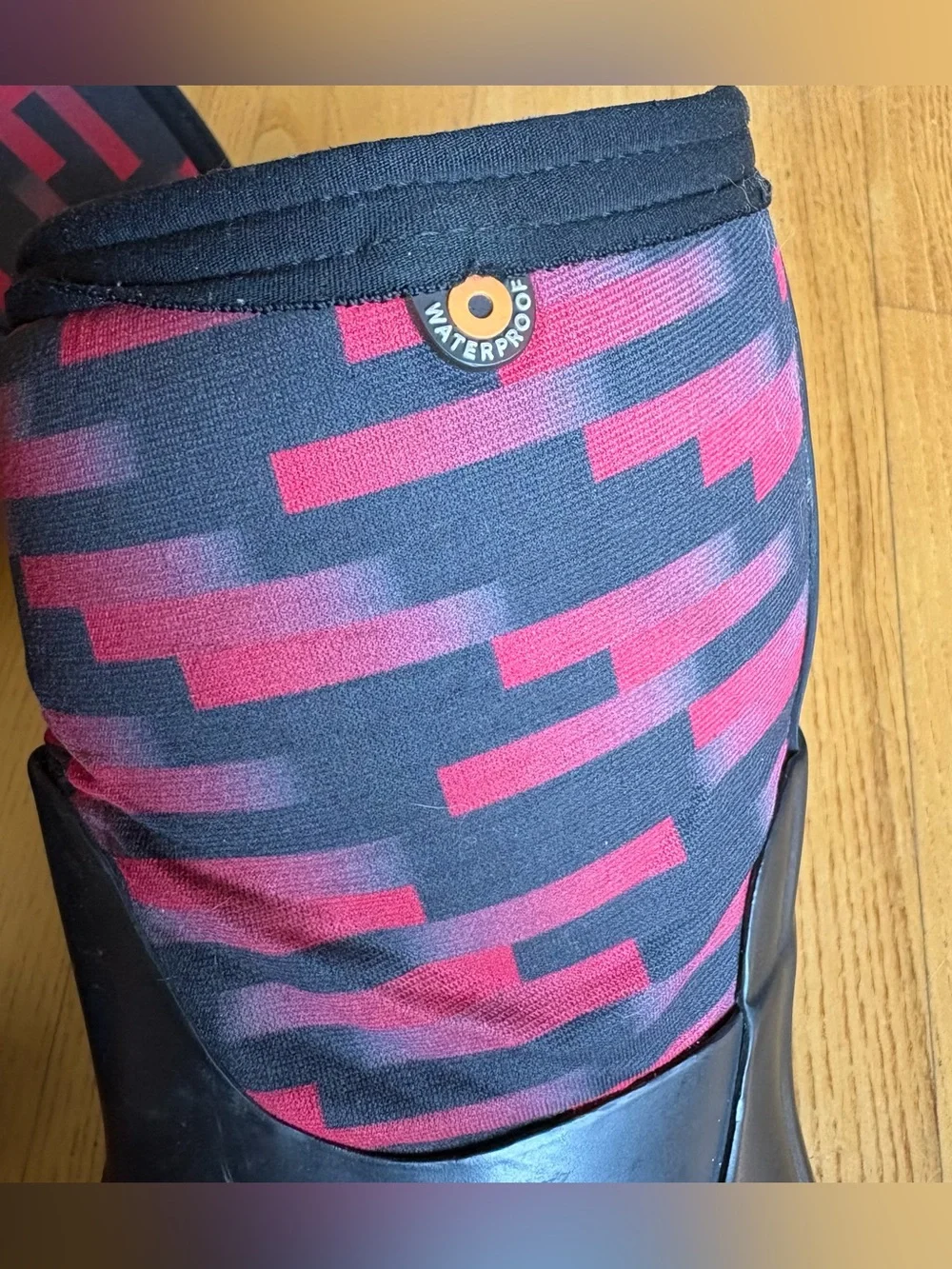 Bogs Snow Boots Red Black Neoprene Waterproof Rain Muck Boot Toddler Boys Size 8
